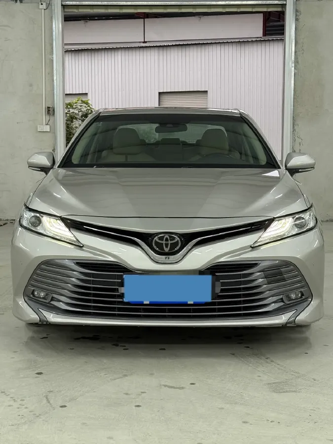 2018 Toyota Camry 2.0L 169HP L4 6AT,autocango,china used car exporter,china ev exporter,chinese used car exporter,chinese used ev exporter