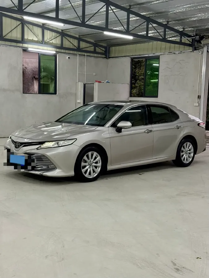 2018 Toyota Camry 2.0L 169HP L4 6AT,autocango,china used car exporter,china ev exporter,chinese used car exporter,chinese used ev exporter