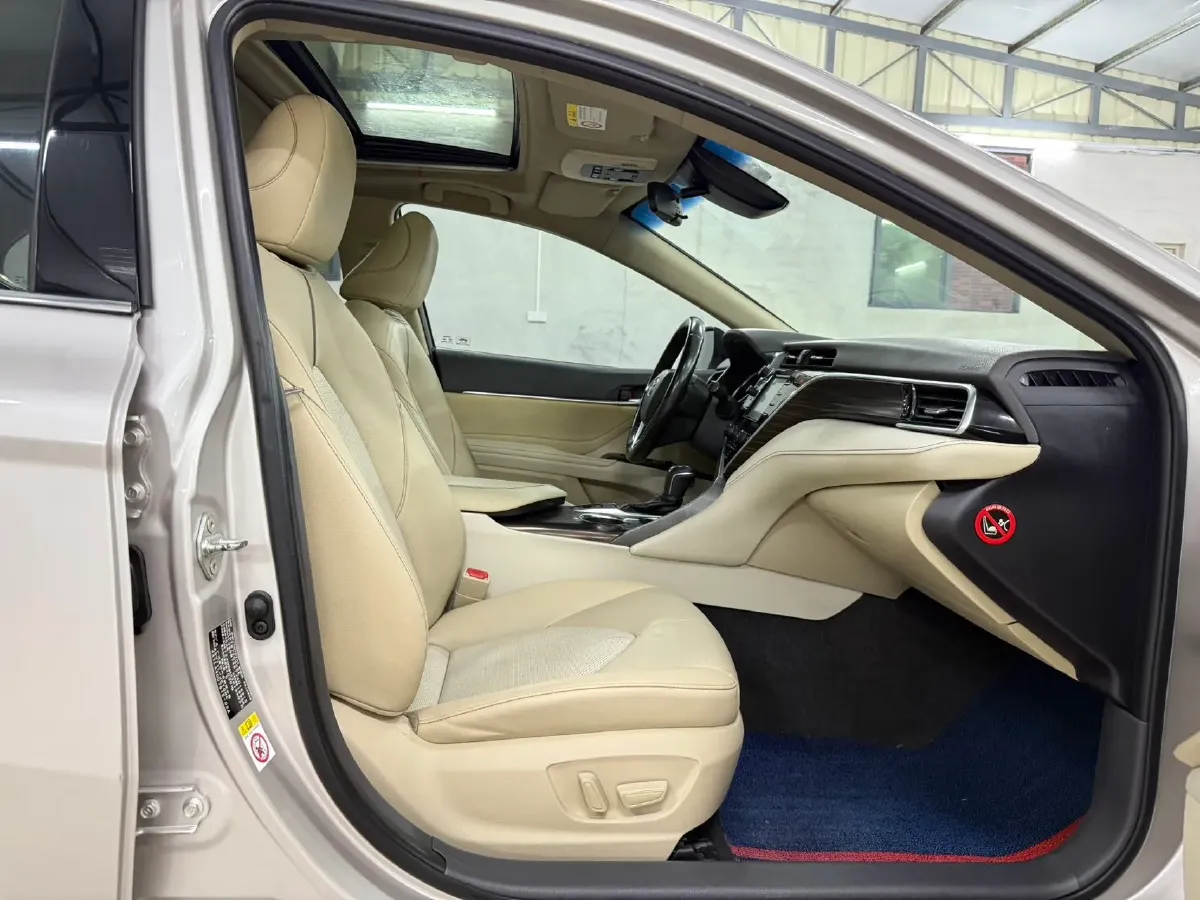 2018 Toyota Camry 2.0L 169HP L4 6AT,autocango,china used car exporter,china ev exporter,chinese used car exporter,chinese used ev exporter