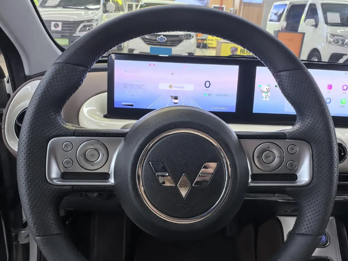 2023 WuLing BinGuo BEV 31.9KWH,autocango,china used car exporter,china ev exporter,chinese used car exporter,chinese used ev exporter