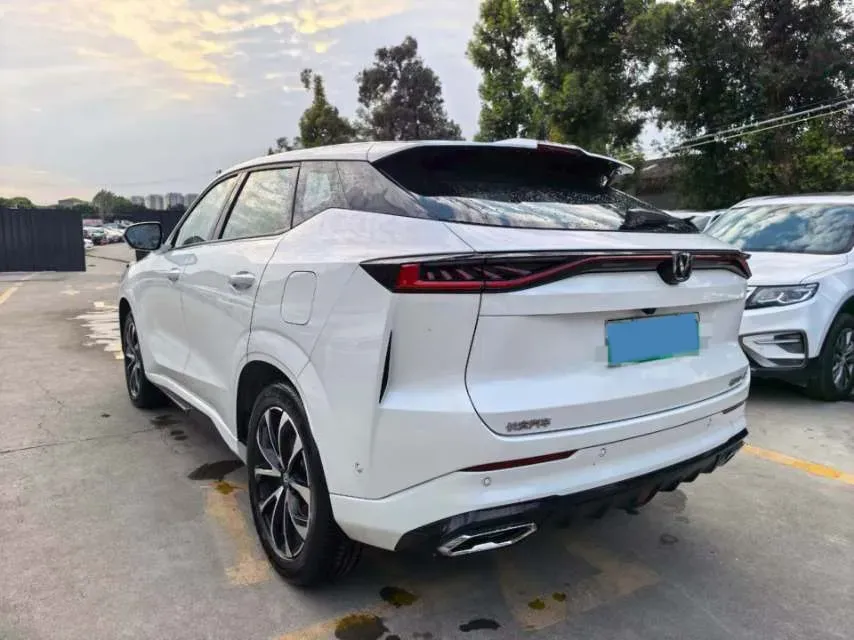 2024 ChangAn UNI-Z 1.5L 98HP L4 E-CVT PHEV 18.4KWH,autocango,china used car exporter,china ev exporter,chinese used car exporter,chinese used ev exporter
