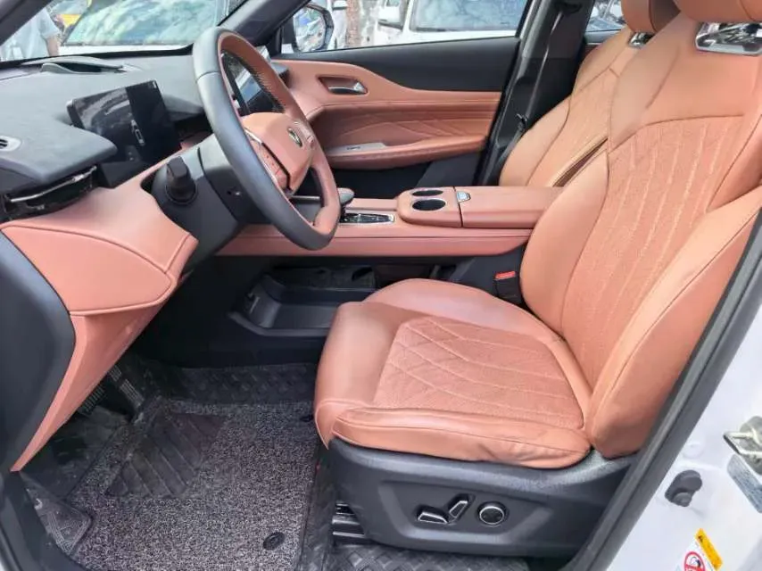 2024 ChangAn UNI-Z 1.5L 98HP L4 E-CVT PHEV 18.4KWH,autocango,china used car exporter,china ev exporter,chinese used car exporter,chinese used ev exporter