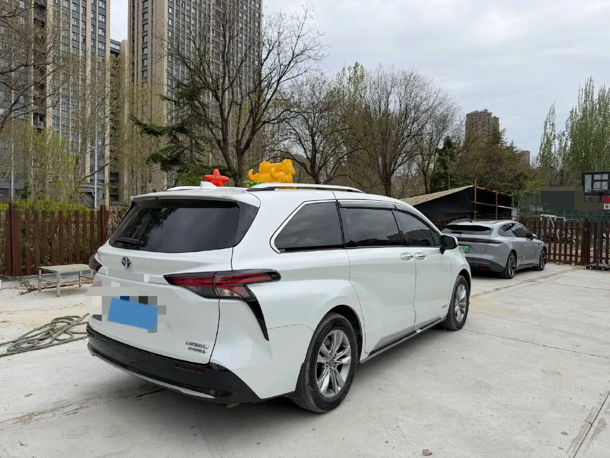 2021 Toyota Sienna 2.5L 192HP L4 E-CVT Hybrid,autocango,china used car exporter,china ev exporter,chinese used car exporter,chinese used ev exporter
