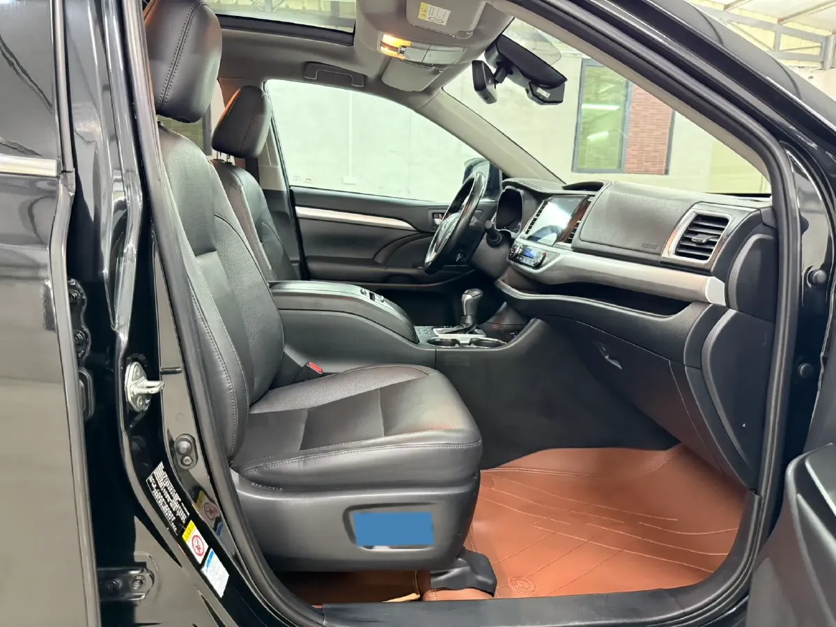 2019 Lincoln MKC 2.0T 203HP L4 6AT,autocango,china used car exporter,china ev exporter,chinese used car exporter,chinese used ev exporter