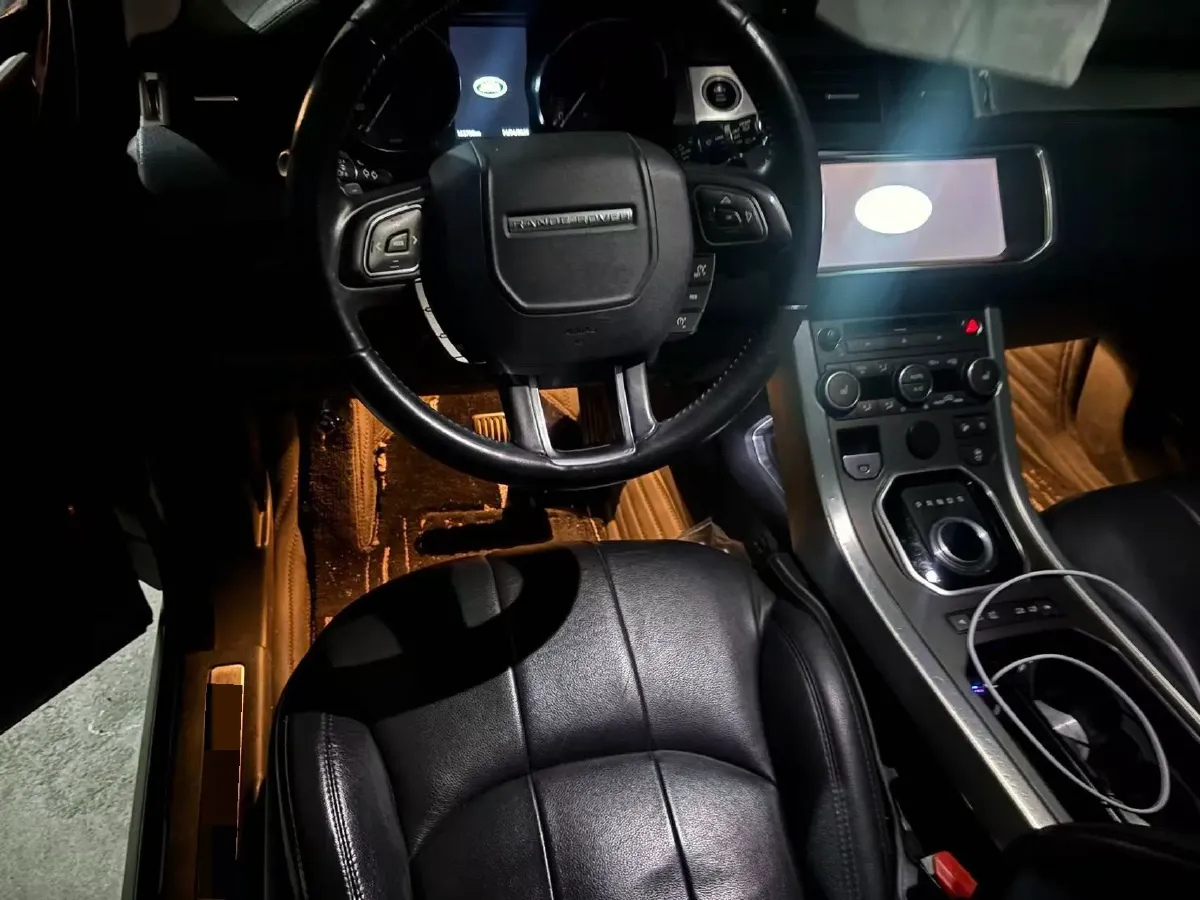 2018 Land Rover Range Rover Evoque 2.0T 241HP L4 9AT,autocango,china used car exporter,china ev exporter,chinese used car exporter,chinese used ev exporter