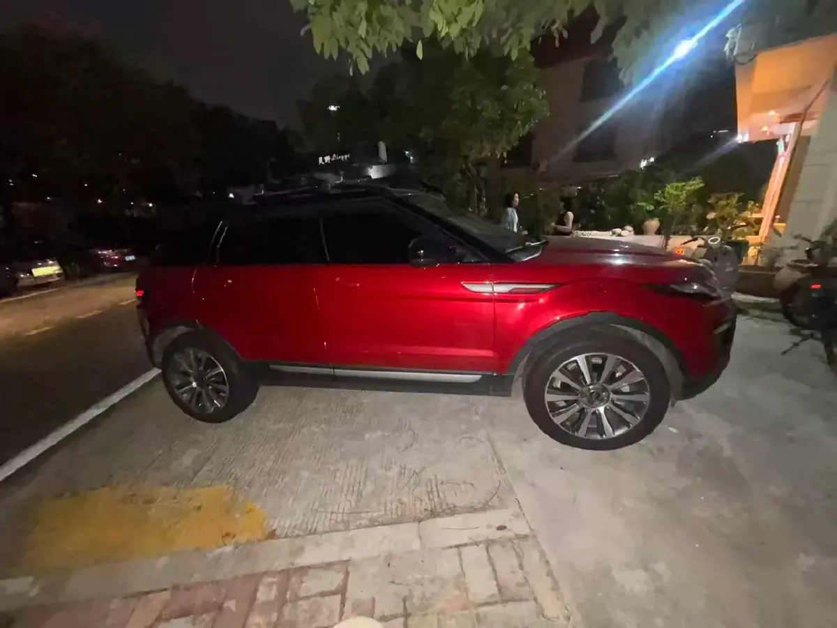 2018 Land Rover Range Rover Evoque 2.0T 241HP L4 9AT,autocango,china used car exporter,china ev exporter,chinese used car exporter,chinese used ev exporter