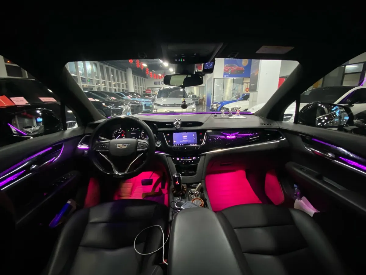 2022 Cadillac XT6 2.0T 237HP L4 9AT,autocango,china used car exporter,china ev exporter,chinese used car exporter,chinese used ev exporter