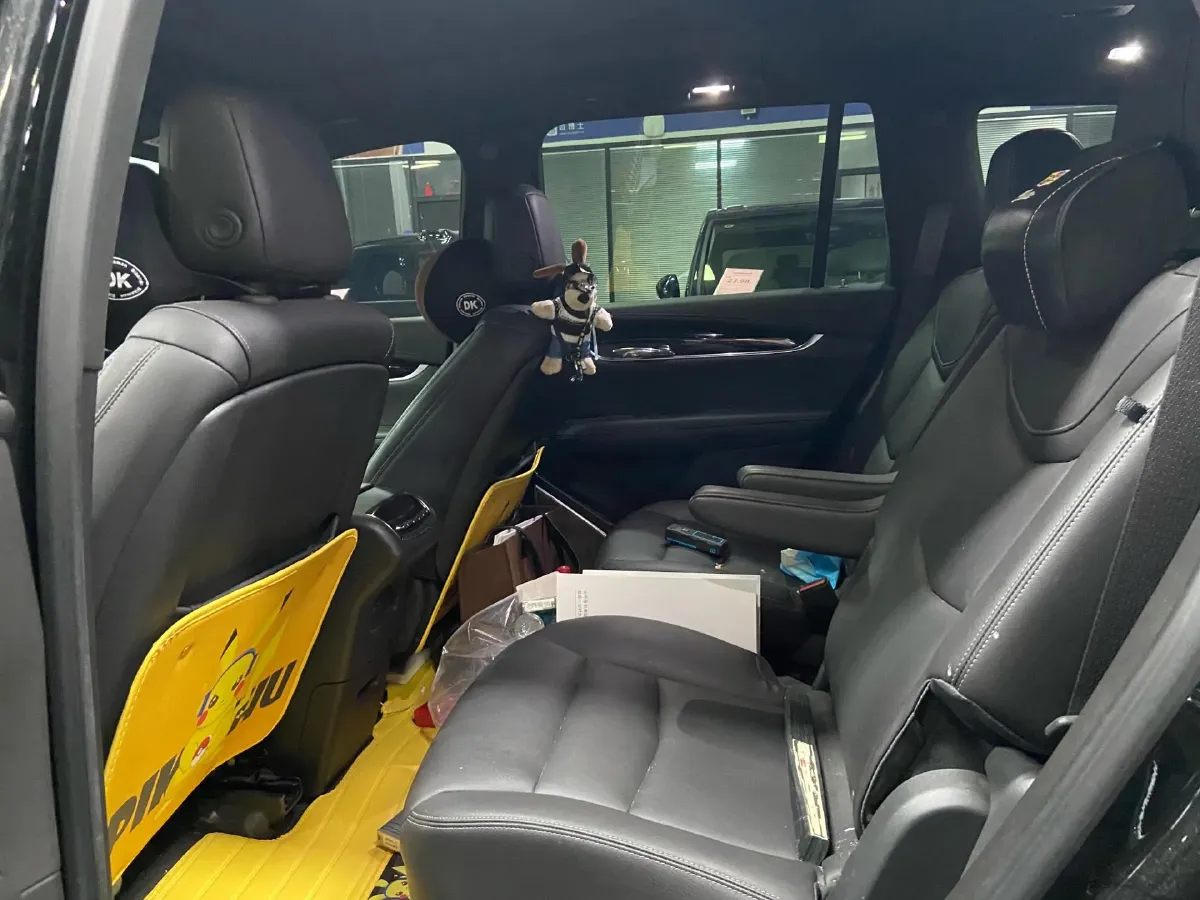 2022 Cadillac XT6 2.0T 237HP L4 9AT,autocango,china used car exporter,china ev exporter,chinese used car exporter,chinese used ev exporter