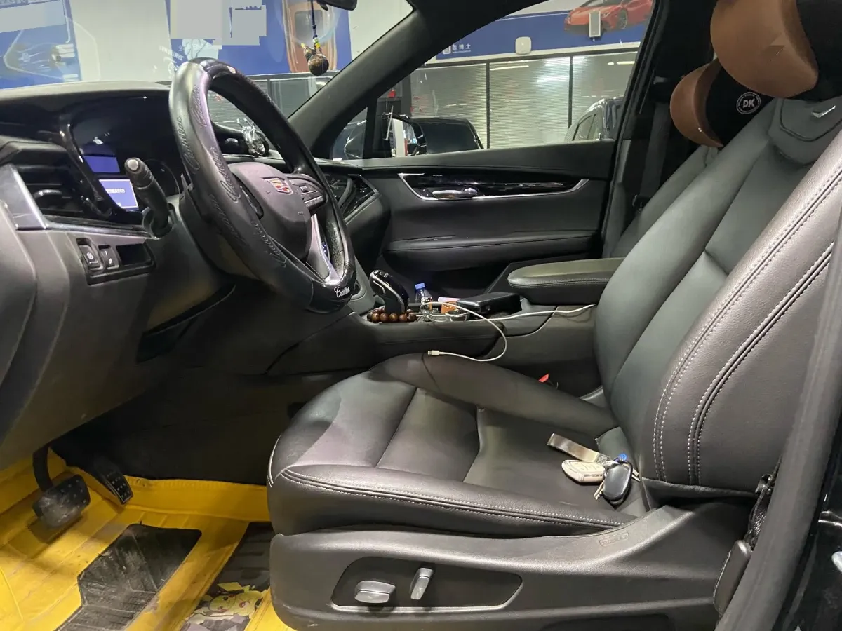 2022 Cadillac XT6 2.0T 237HP L4 9AT,autocango,china used car exporter,china ev exporter,chinese used car exporter,chinese used ev exporter