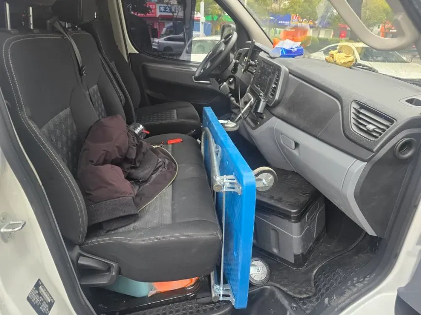 2025 MAXUS XinTu V80 2.0T 147HP L4 6MT,autocango,china used car exporter,china ev exporter,chinese used car exporter,chinese used ev exporter