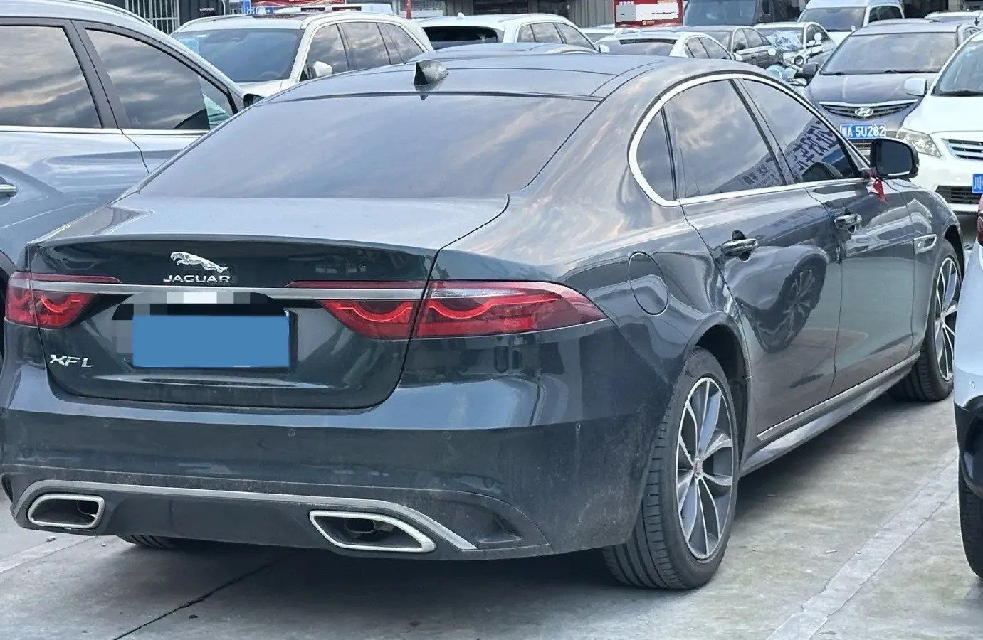 2022 Jaguar XFL 2.0T 250HP L4 8AT,autocango,china used car exporter,china ev exporter,chinese used car exporter,chinese used ev exporter