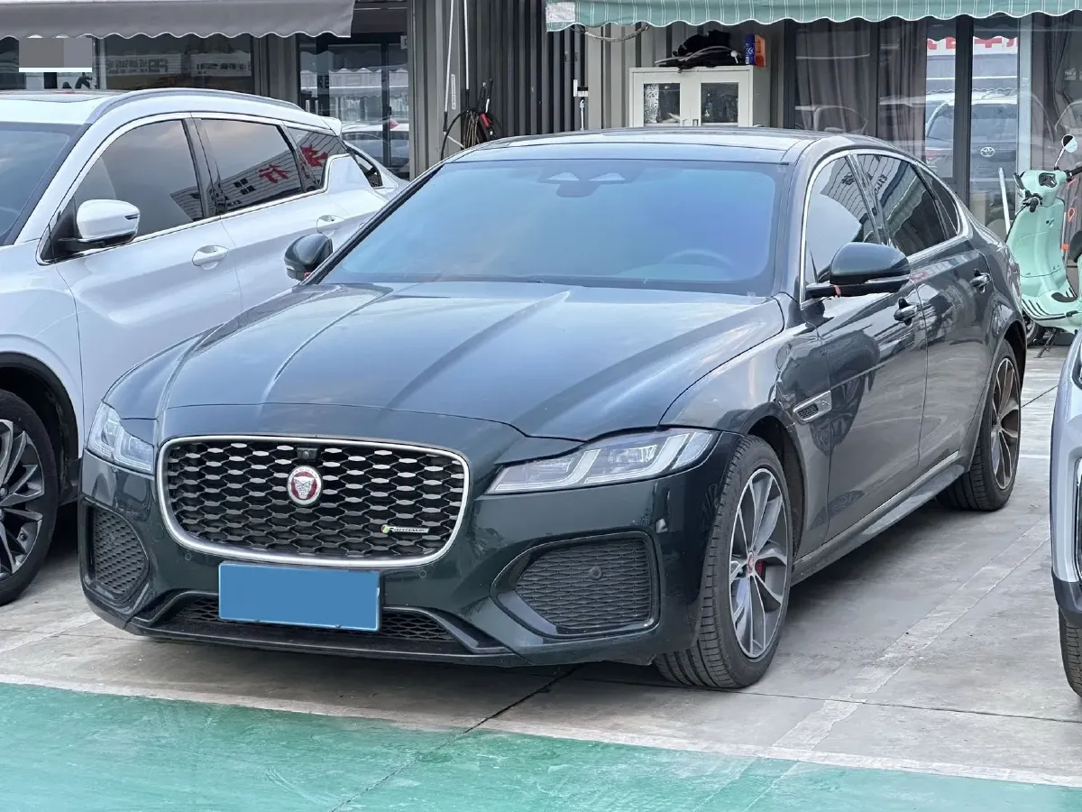2022 Jaguar XFL 2.0T 250HP L4 8AT,autocango,china used car exporter,china ev exporter,chinese used car exporter,chinese used ev exporter