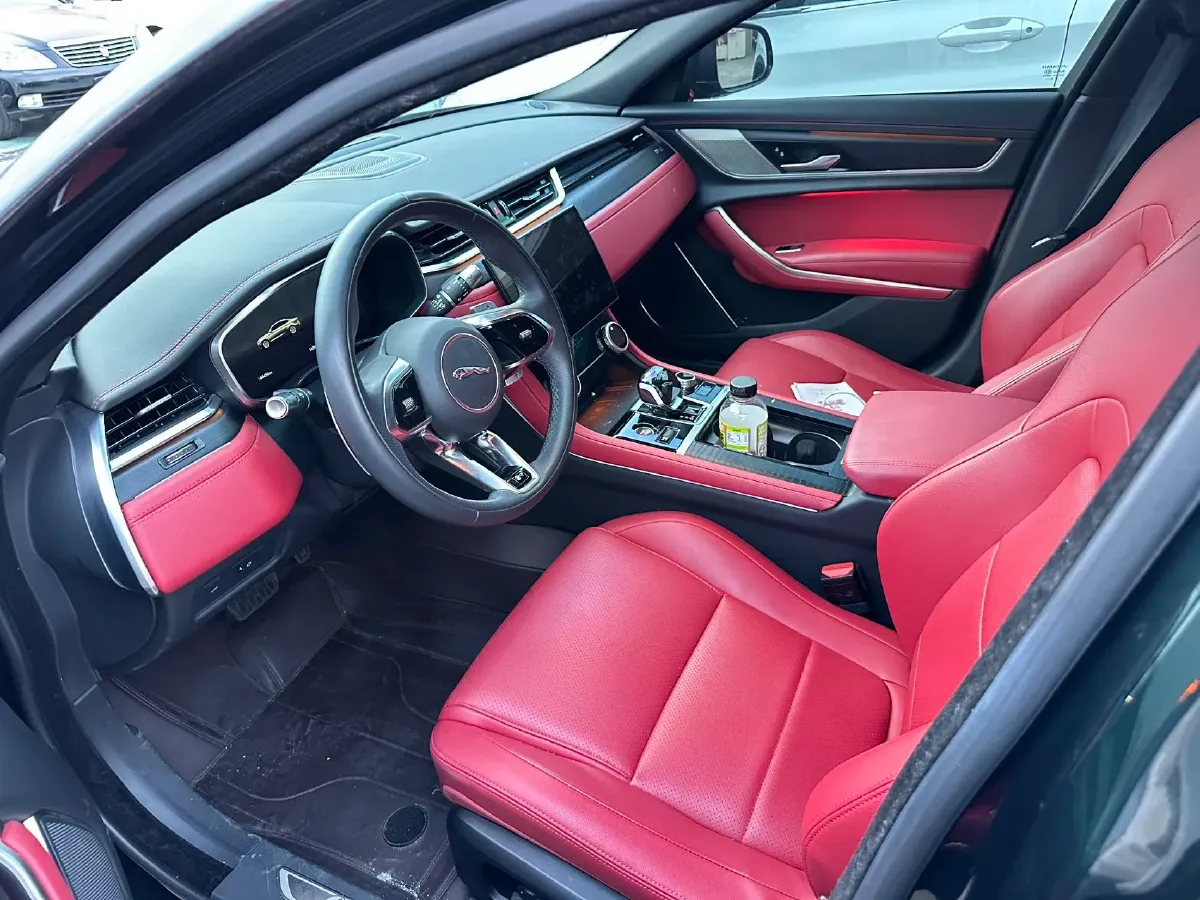 2022 Jaguar XFL 2.0T 250HP L4 8AT,autocango,china used car exporter,china ev exporter,chinese used car exporter,chinese used ev exporter