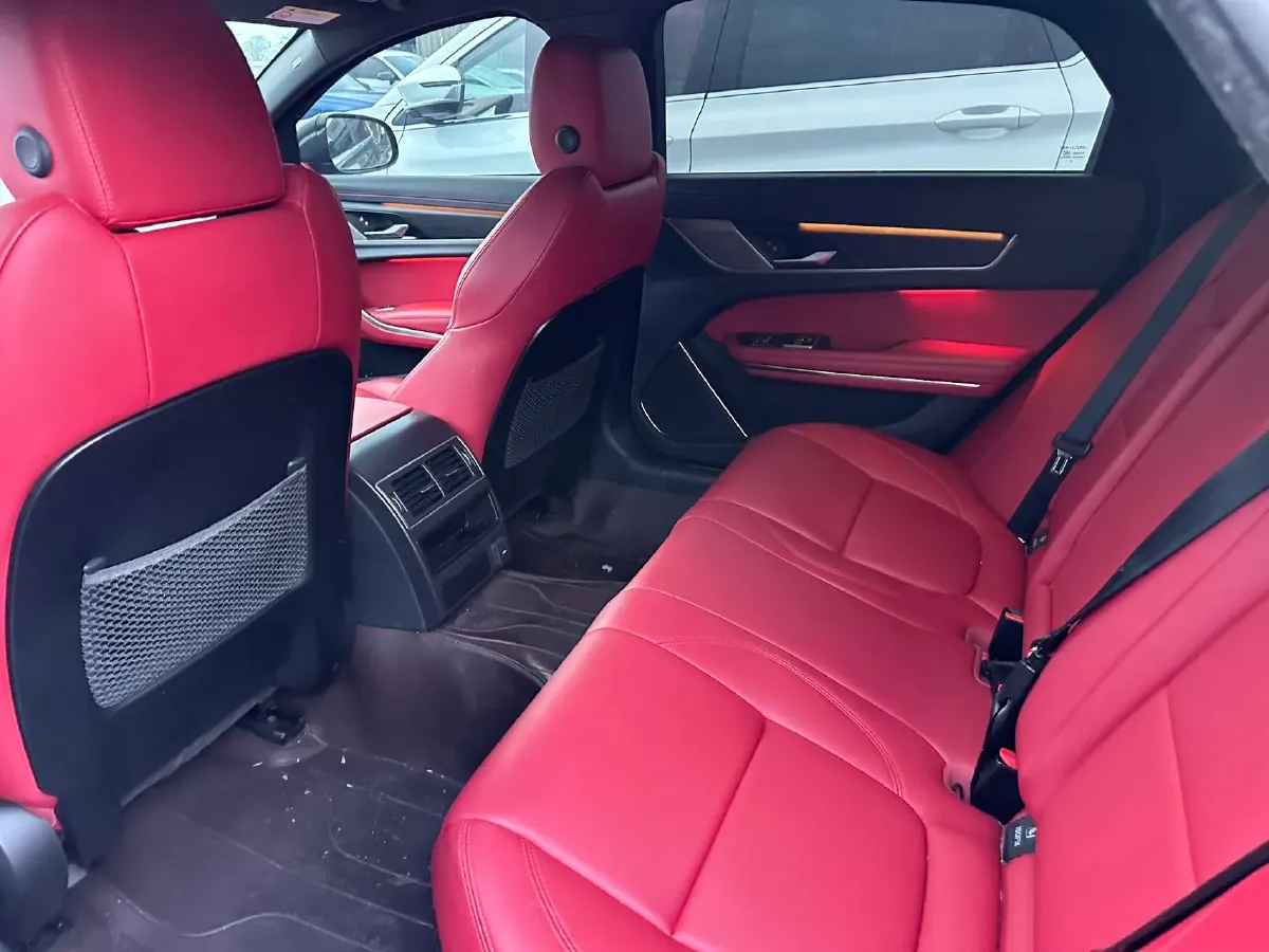 2022 Jaguar XFL 2.0T 250HP L4 8AT,autocango,china used car exporter,china ev exporter,chinese used car exporter,chinese used ev exporter