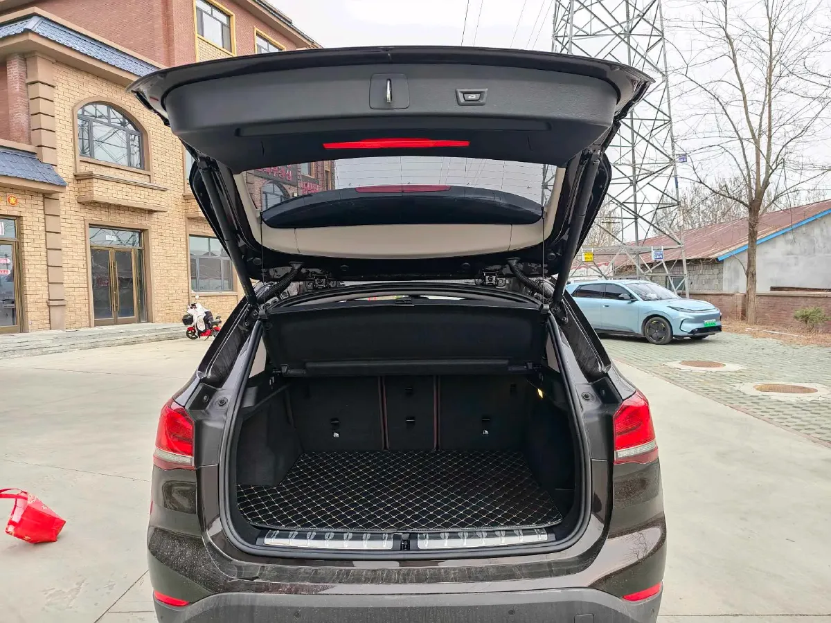 2021 BMW X1 1.5T 140HP L3 7DCT,autocango,china used car exporter,china ev exporter,chinese used car exporter,chinese used ev exporter