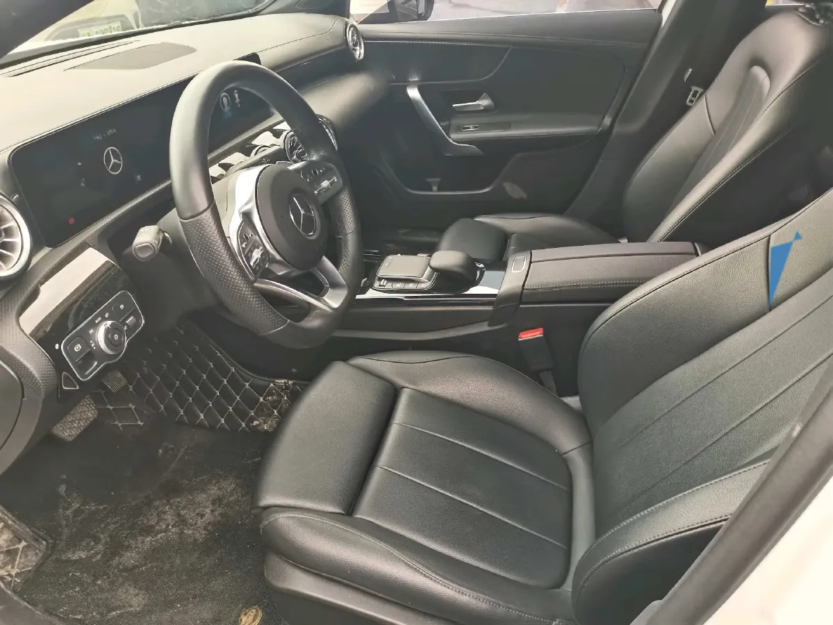 2022 Mercedes-Benz A Class 1.3T 163HP L4 7DCT,autocango,china used car exporter,china ev exporter,chinese used car exporter,chinese used ev exporter
