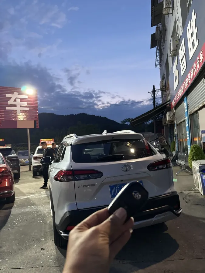 2023 Toyota Frontlander 2.0L 171HP L4 CVT,autocango,china used car exporter,china ev exporter,chinese used car exporter,chinese used ev exporter