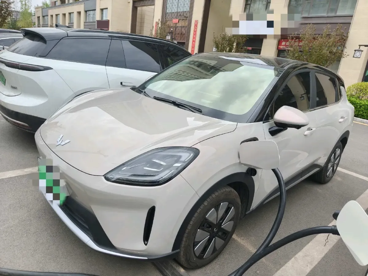 2025 WuLing HongGuang New Energy REEV 99HP REEV,autocango,china used car exporter,china ev exporter,chinese used car exporter,chinese used ev exporter