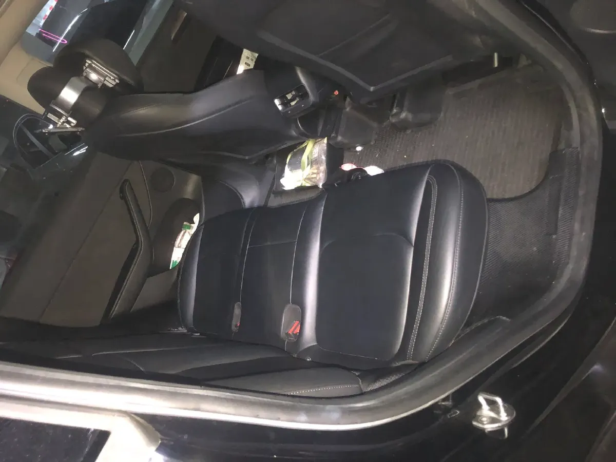 2022 Tesla Model Y BEV 60KWH,autocango,china used car exporter,china ev exporter,chinese used car exporter,chinese used ev exporter