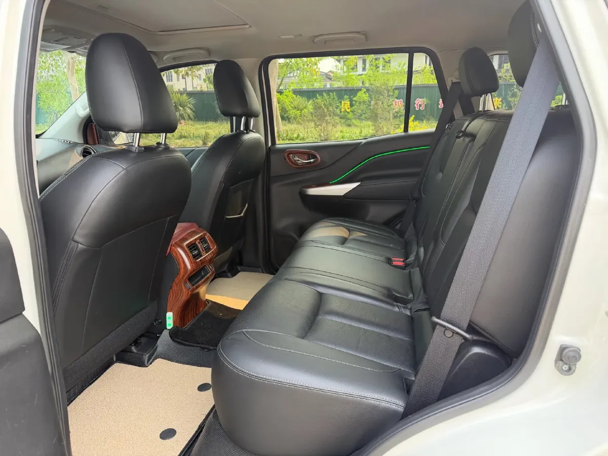 2020 Nissan Terra 2.5L 193HP L4 7AT,autocango,china used car exporter,china ev exporter,chinese used car exporter,chinese used ev exporter