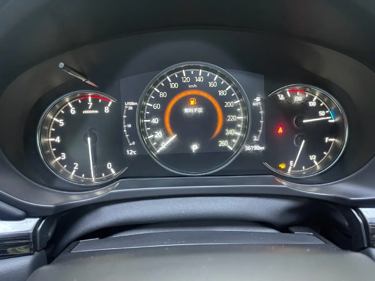 2022 MAXUS XinTu V90 2.0T 150HP L4 6AT,autocango,china used car exporter,china ev exporter,chinese used car exporter,chinese used ev exporter