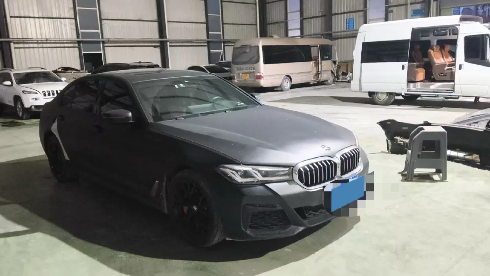 2022 BMW 5 Series 2.0T 252HP L4 8AT,autocango,china used car exporter,china ev exporter,chinese used car exporter,chinese used ev exporter