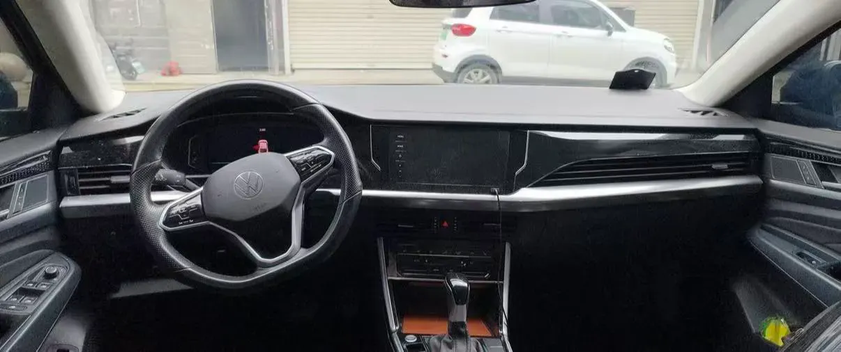 2023 Volkswagen Passat 2.0T 186HP L4 7DCT,autocango,china used car exporter,china ev exporter,chinese used car exporter,chinese used ev exporter