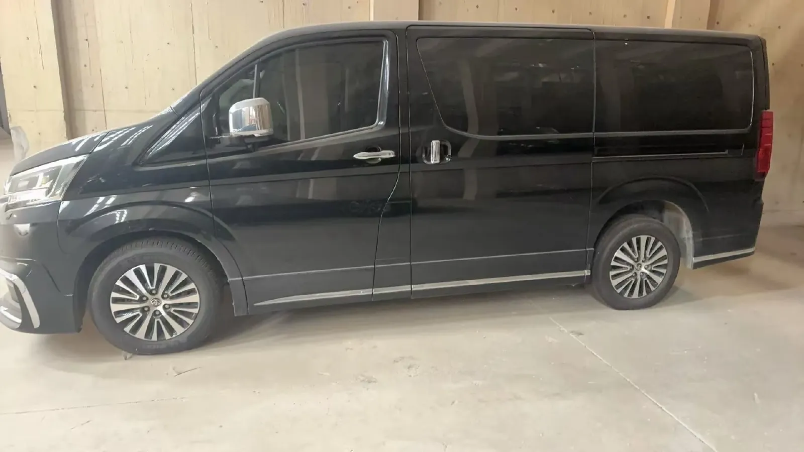 2020 Iveco OuSheng 3.0T 146HP L4 8AT,autocango,china used car exporter,china ev exporter,chinese used car exporter,chinese used ev exporter