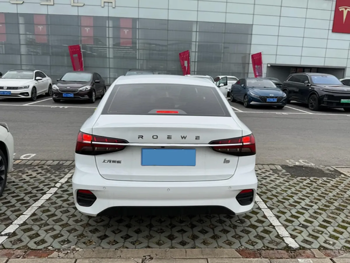 2021 Roewe i5 1.5L 120HP L4 CVT,autocango,china used car exporter,china ev exporter,chinese used car exporter,chinese used ev exporter