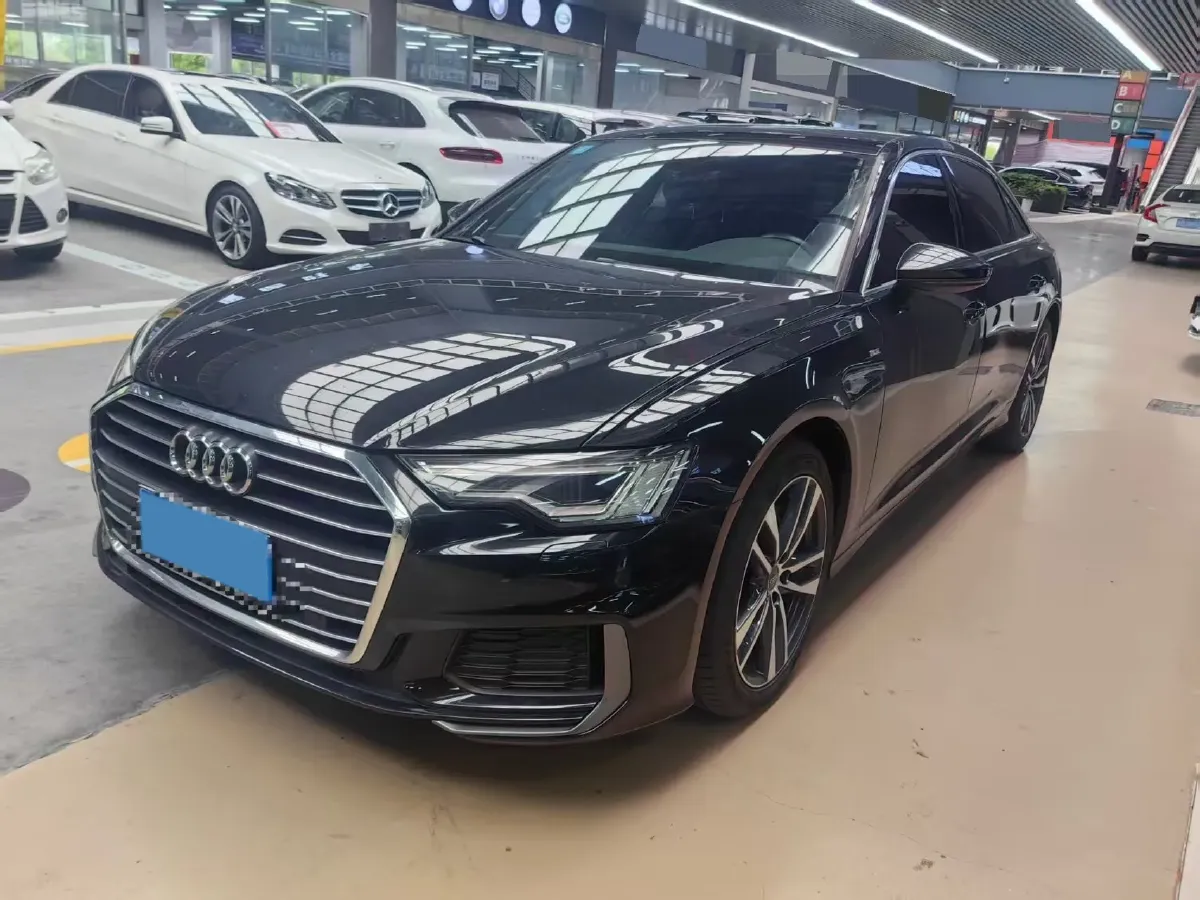 2020 Audi A6L 2.0T 190HP L4 7DCT,autocango,china used car exporter,china ev exporter,chinese used car exporter,chinese used ev exporter