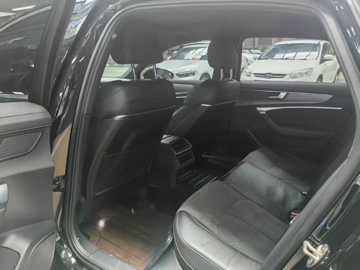 2020 Audi A6L 2.0T 190HP L4 7DCT,autocango,china used car exporter,china ev exporter,chinese used car exporter,chinese used ev exporter