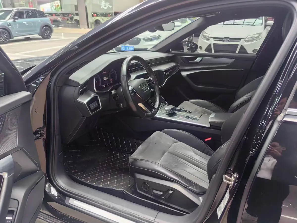 2020 Audi A6L 2.0T 190HP L4 7DCT,autocango,china used car exporter,china ev exporter,chinese used car exporter,chinese used ev exporter