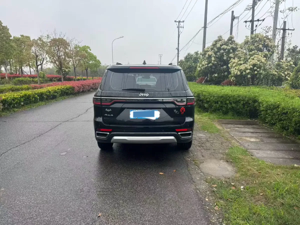 2021 Jeep Grand Commander 2.0T 265HP L4 9AT,autocango,china used car exporter,china ev exporter,chinese used car exporter,chinese used ev exporter