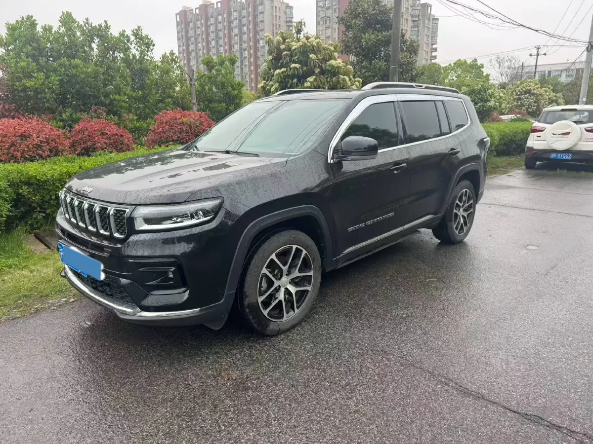 2021 Jeep Grand Commander 2.0T 265HP L4 9AT,autocango,china used car exporter,china ev exporter,chinese used car exporter,chinese used ev exporter