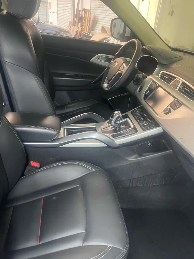 2020 Roewe i6 1.5T 169HP L4 7DCT,autocango,china used car exporter,china ev exporter,chinese used car exporter,chinese used ev exporter