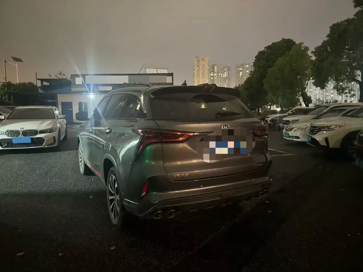 2021 ChangAn CS75 Plus 2.0T 233HP L4 8AT,autocango,china used car exporter,china ev exporter,chinese used car exporter,chinese used ev exporter