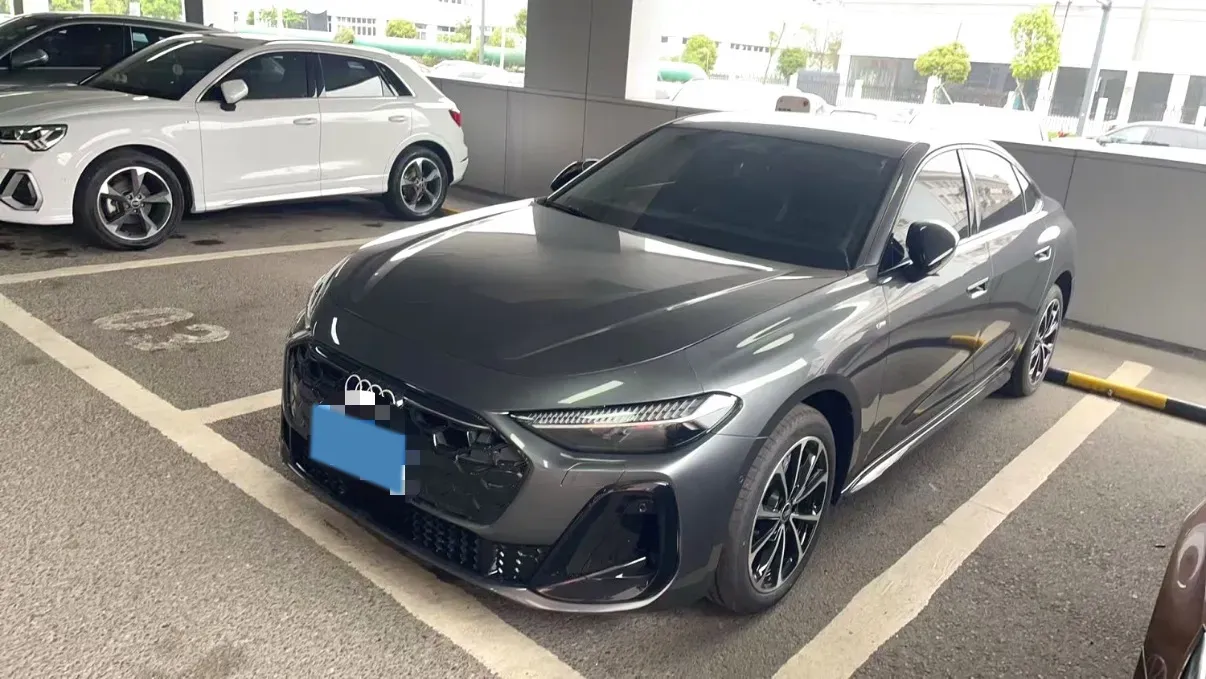 2026 Audi A5L 2.0T 170HP L4 7DCT,autocango,china used car exporter,china ev exporter,chinese used car exporter,chinese used ev exporter