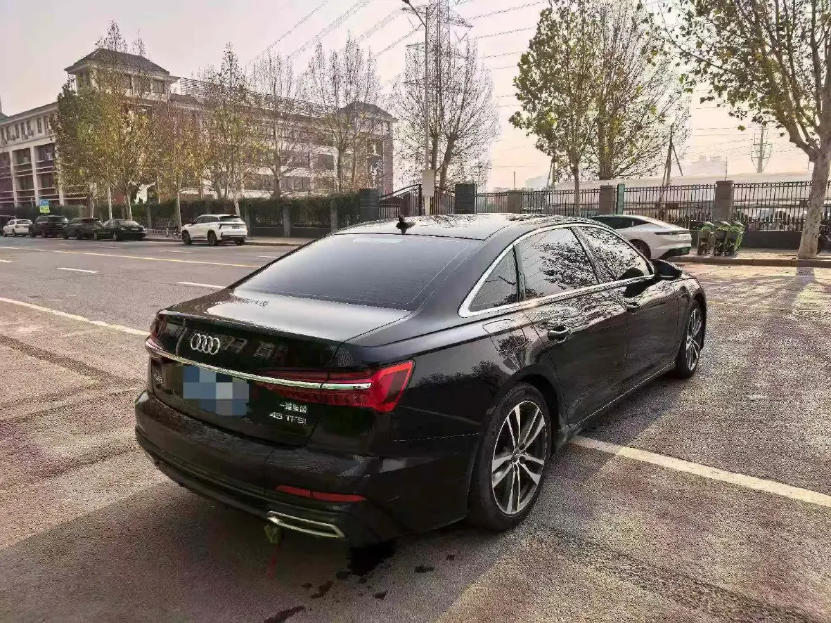 2019 Mercedes-Benz E Class 1.5T 184HP L4 9AT,autocango,china used car exporter,china ev exporter,chinese used car exporter,chinese used ev exporter