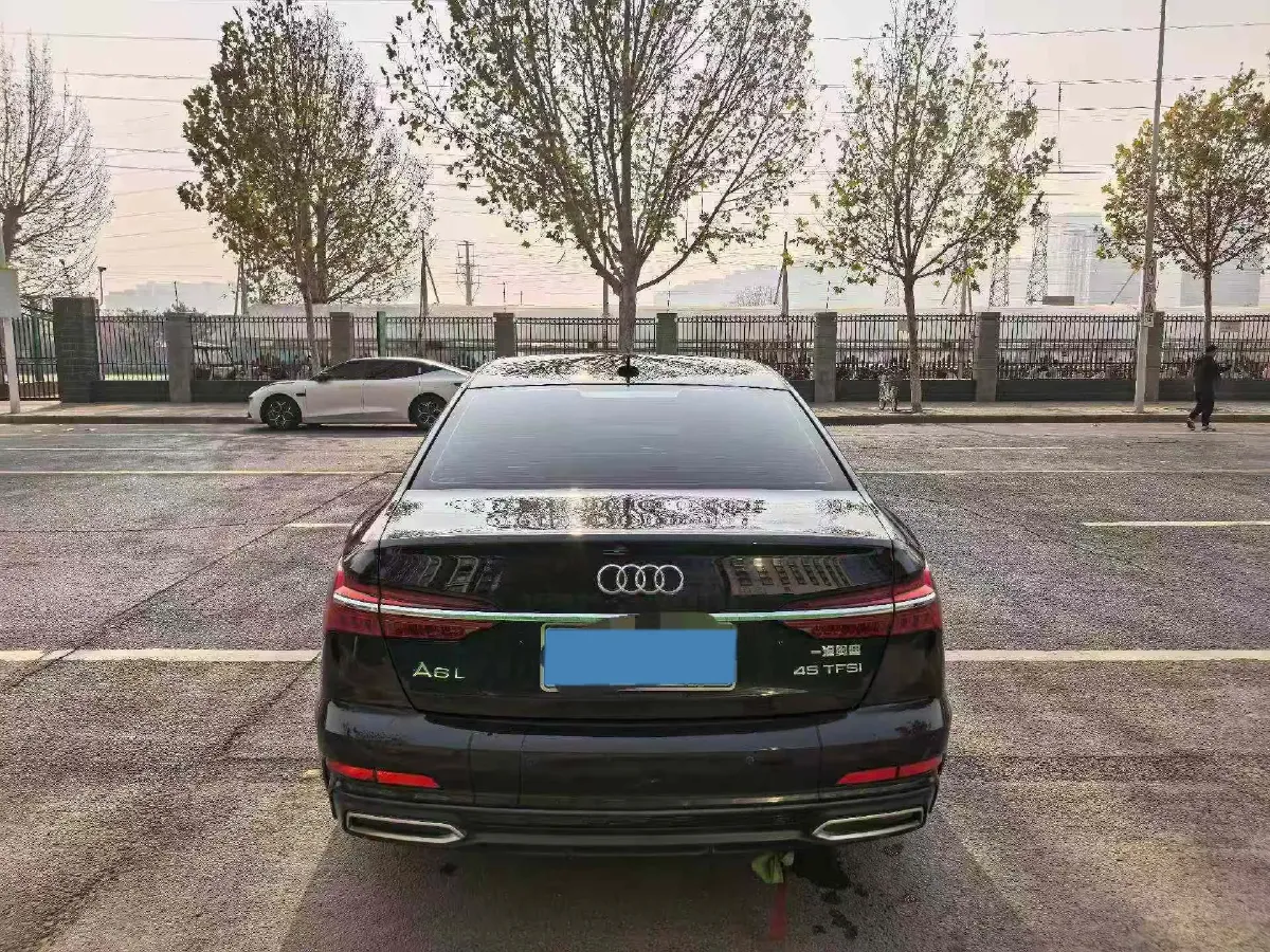 2019 Mercedes-Benz E Class 1.5T 184HP L4 9AT,autocango,china used car exporter,china ev exporter,chinese used car exporter,chinese used ev exporter