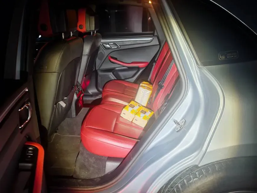 2018 Porsche Macan 2.0T 252HP L4 7DCT,autocango,china used car exporter,china ev exporter,chinese used car exporter,chinese used ev exporter