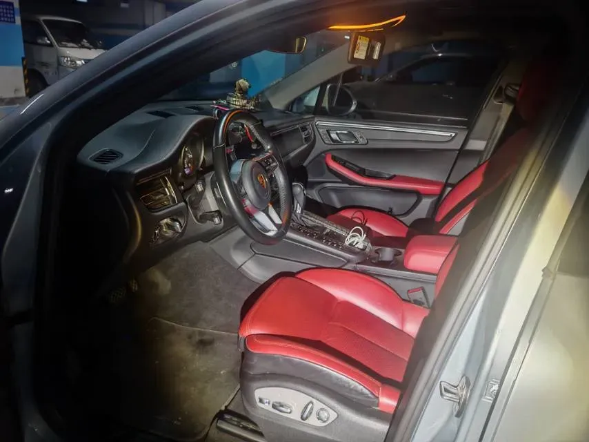 2018 Porsche Macan 2.0T 252HP L4 7DCT,autocango,china used car exporter,china ev exporter,chinese used car exporter,chinese used ev exporter