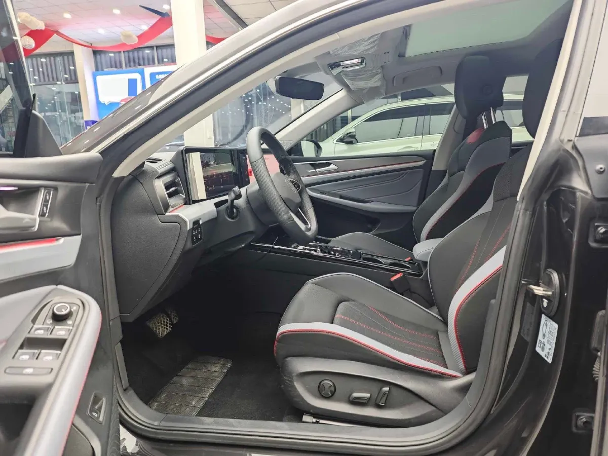 2024 Volkswagen Lamando 1.4T 150HP L4 7DCT,autocango,china used car exporter,china ev exporter,chinese used car exporter,chinese used ev exporter