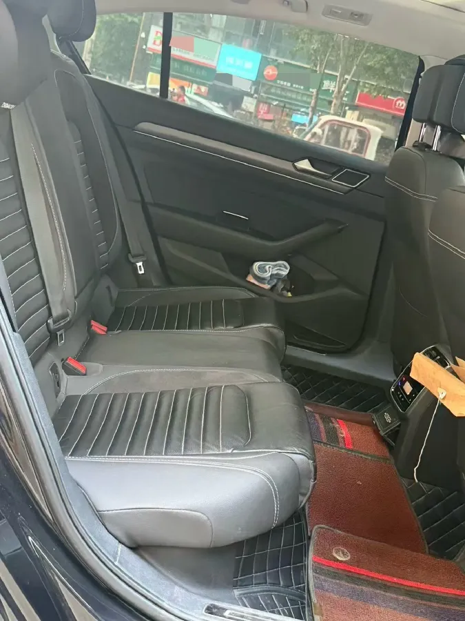 2020 Volkswagen Magotan 2.0T 186HP L4 7DCT,autocango,china used car exporter,china ev exporter,chinese used car exporter,chinese used ev exporter