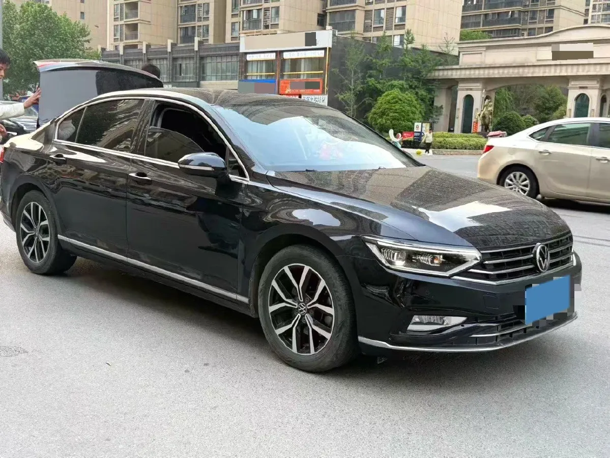 2020 Volkswagen Magotan 2.0T 186HP L4 7DCT,autocango,china used car exporter,china ev exporter,chinese used car exporter,chinese used ev exporter