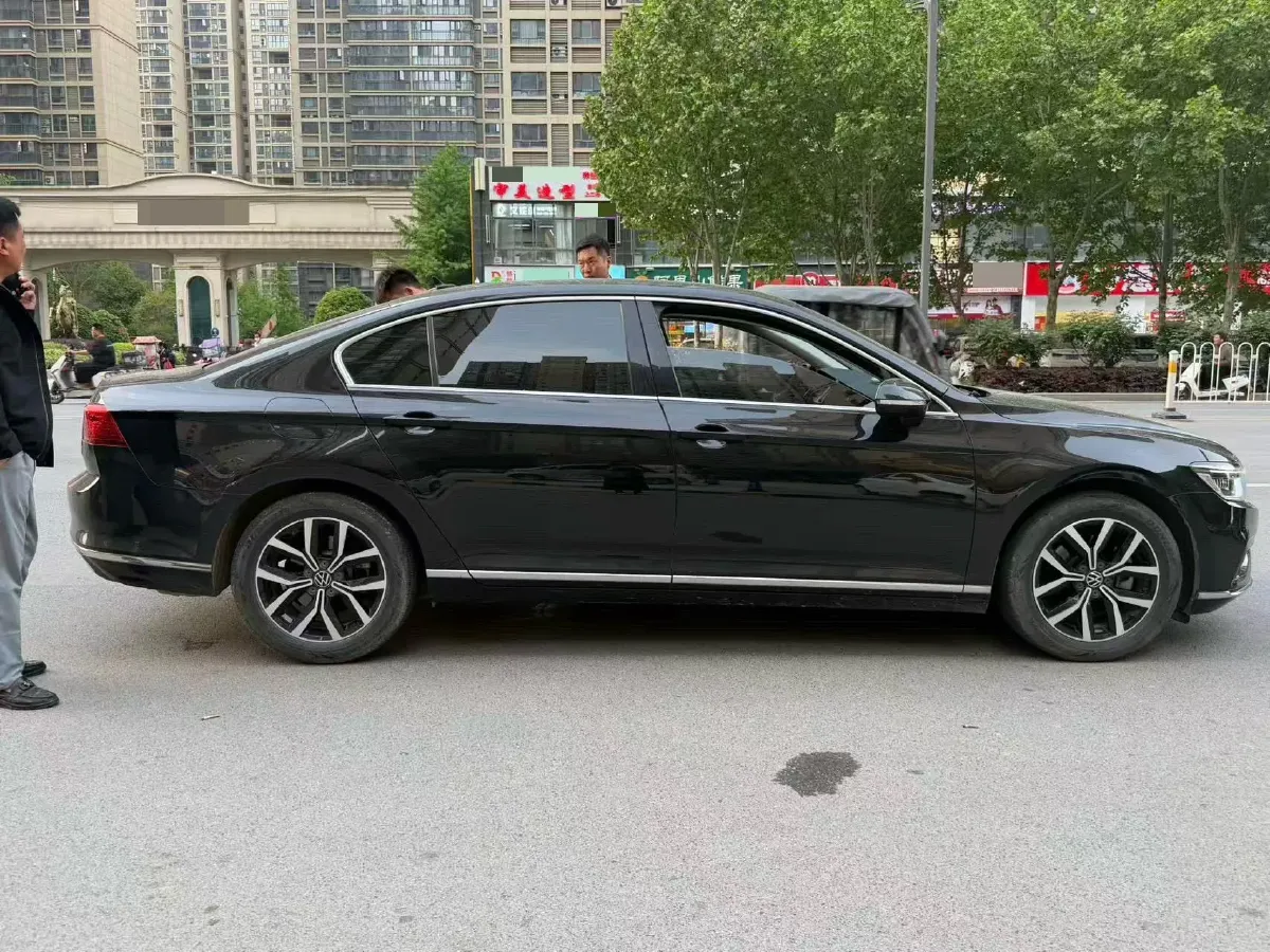 2020 Volkswagen Magotan 2.0T 186HP L4 7DCT,autocango,china used car exporter,china ev exporter,chinese used car exporter,chinese used ev exporter