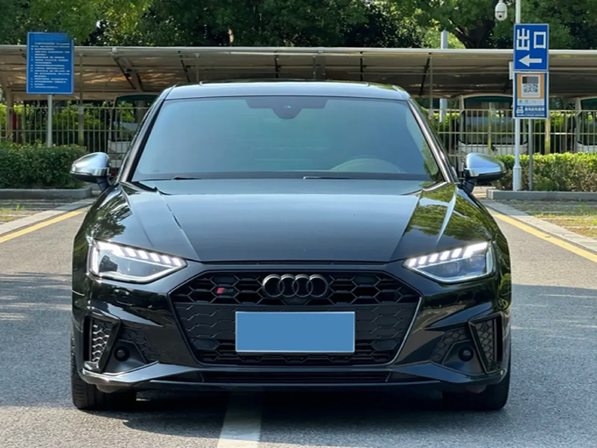2022 Audi S4 3.0T 354HP V6 8AT,autocango,china used car exporter,china ev exporter,chinese used car exporter,chinese used ev exporter