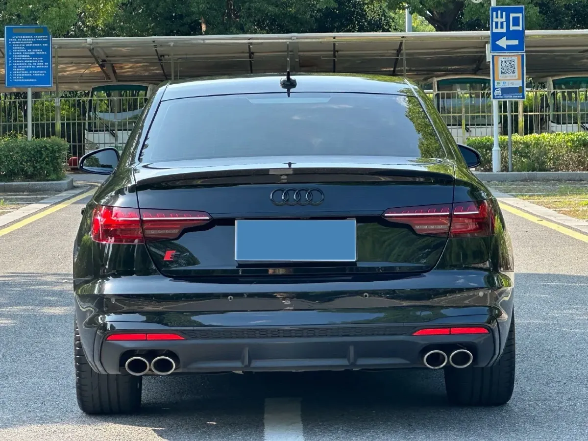 2022 Audi S4 3.0T 354HP V6 8AT,autocango,china used car exporter,china ev exporter,chinese used car exporter,chinese used ev exporter