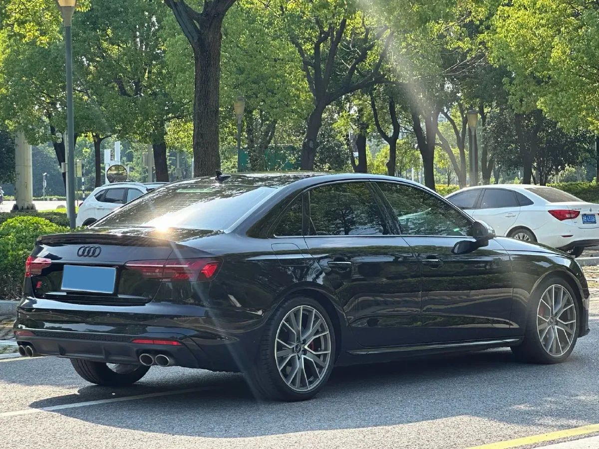 2022 Audi S4 3.0T 354HP V6 8AT,autocango,china used car exporter,china ev exporter,chinese used car exporter,chinese used ev exporter