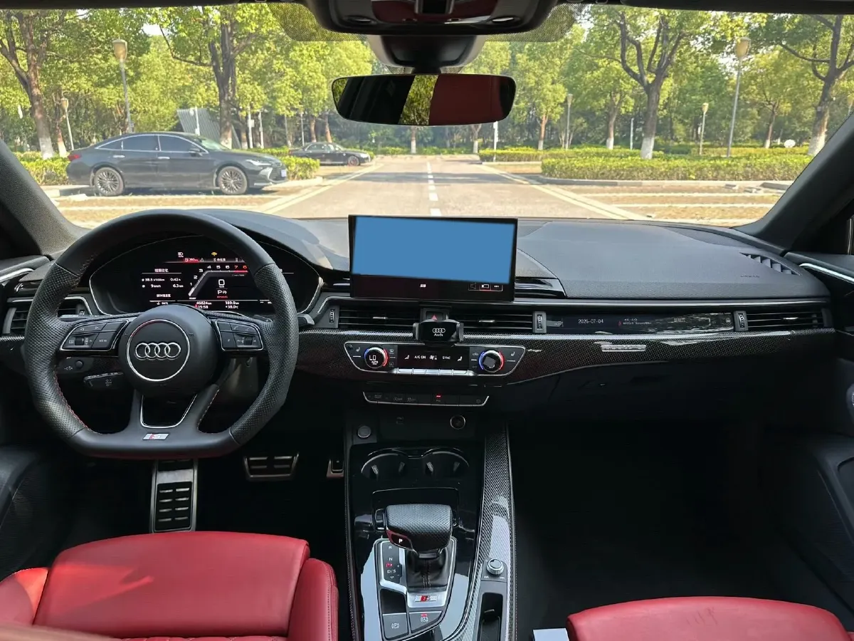 2022 Audi S4 3.0T 354HP V6 8AT,autocango,china used car exporter,china ev exporter,chinese used car exporter,chinese used ev exporter