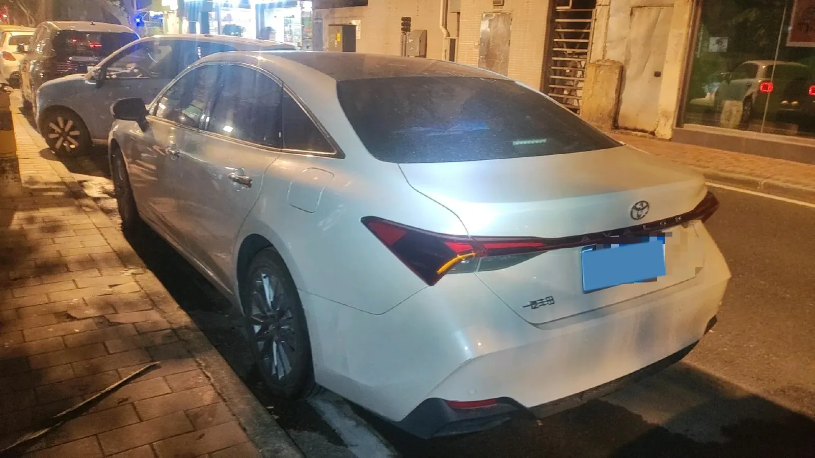 2024 Toyota Avalon 2.0L 152HP L4 E-CVT Hybrid,autocango,china used car exporter,china ev exporter,chinese used car exporter,chinese used ev exporter